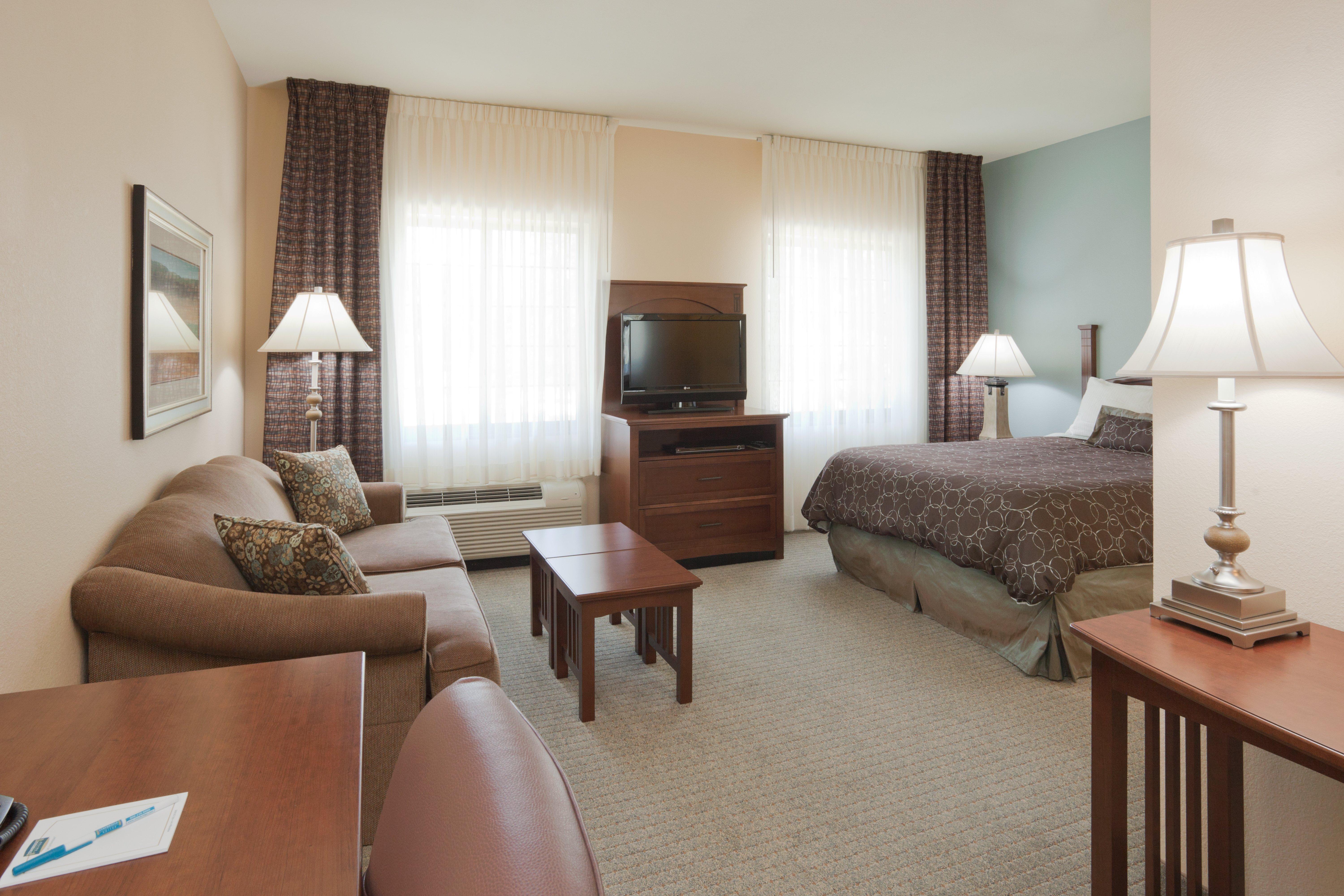 Homewood Suites Lafayette-Airport Exterior foto
